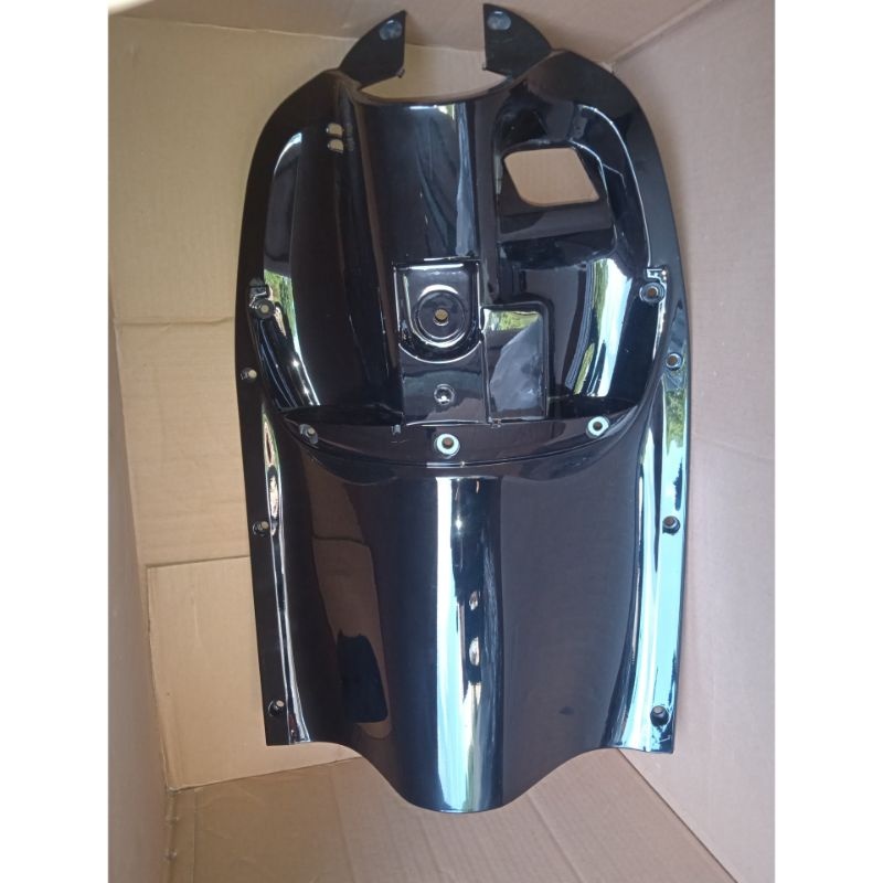 Narita-Legshield Tengah Scoopy FI Hitam/2013-2016 (Dalam Besar)