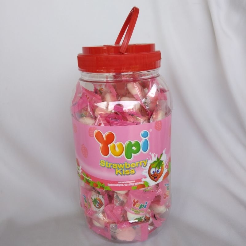 

Yupi strawberry kiss permen kenyalrasa strawberry 1toples isi 125pcs 300gr