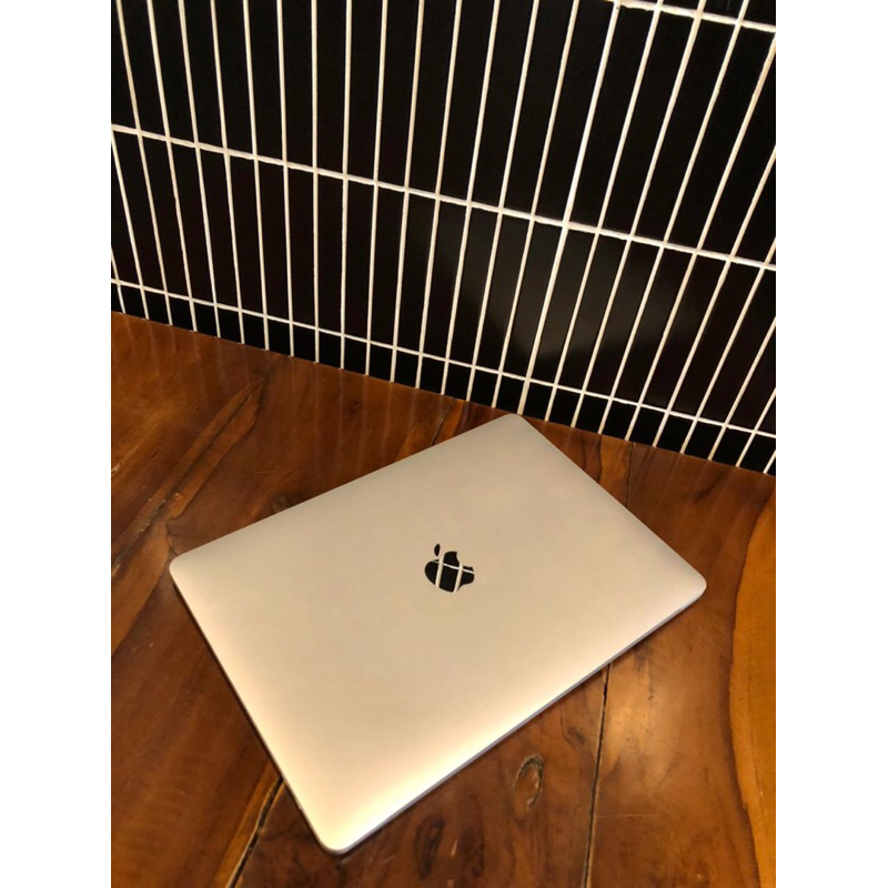 macbook pro 2019
