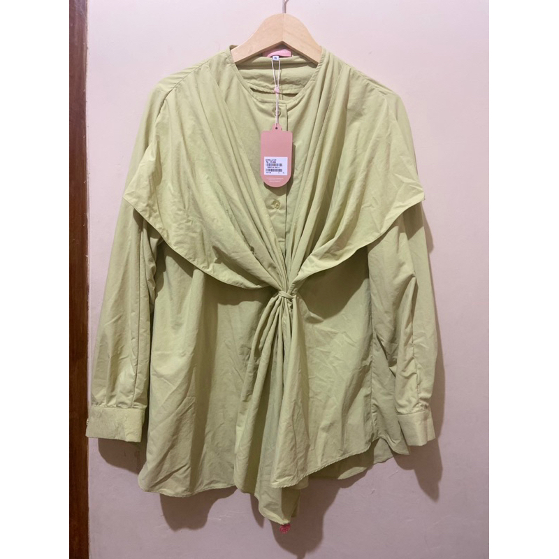 Estrella Top Ria Miranda NEW