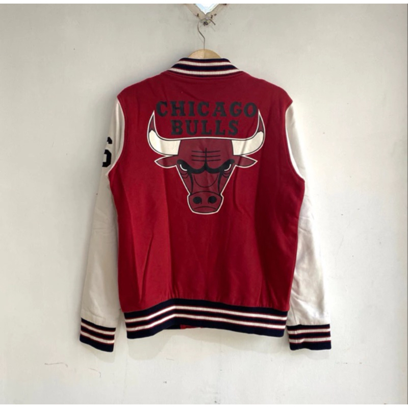 BUNDLES VARSITY CHIBULL & VINTAGE  STUSSY GORPCORE