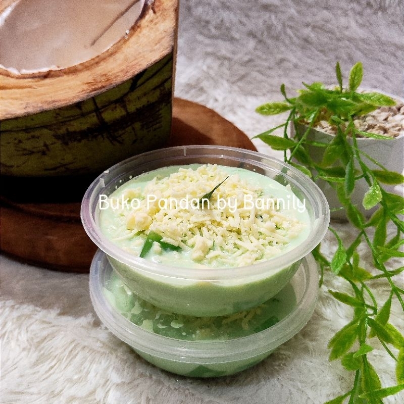 

Buko Pandan/Desserts/Dessert Philippine/Cemilan Camilan Kelapa/Buko Pandan Filipina Muda/Menu Buka Puasa/Takjil/Ramadhan