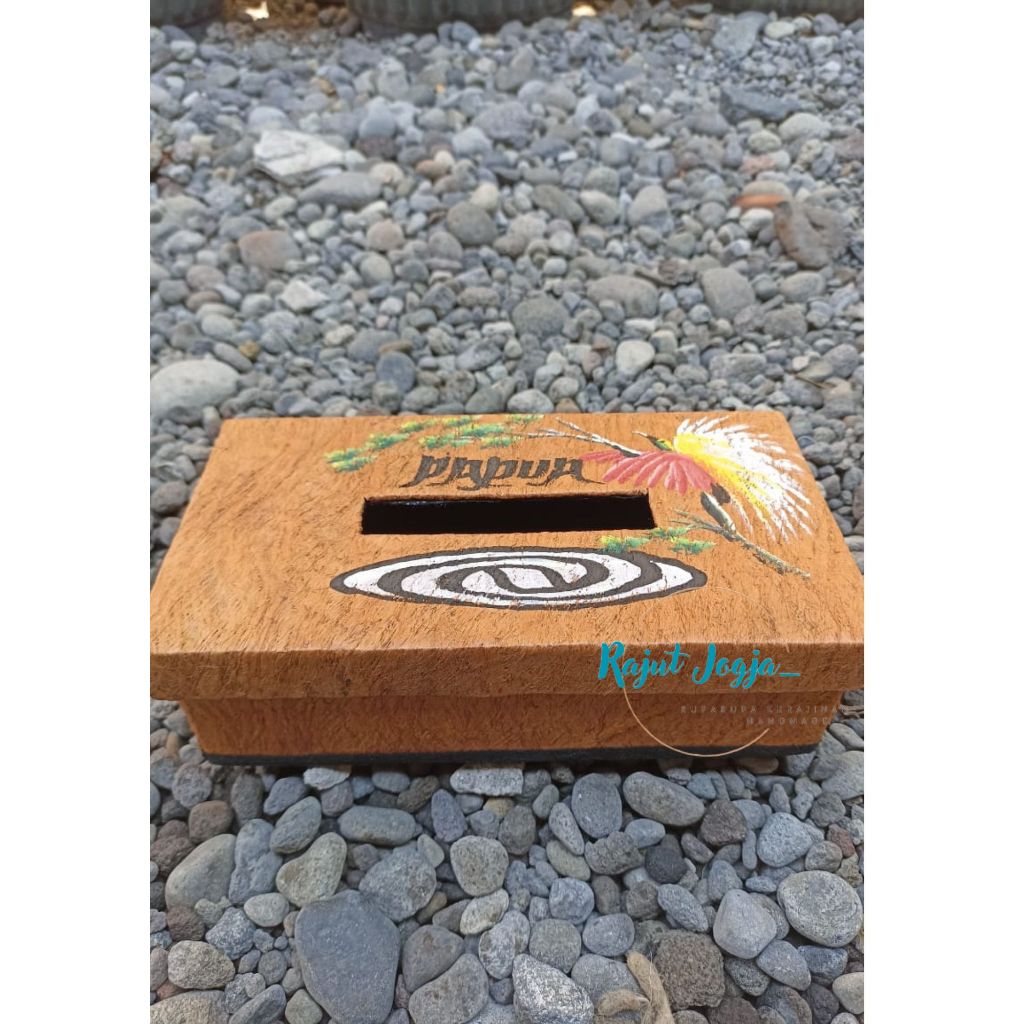 BOX tisu kulit kayu/tempat tissu , tempat tissue papua , tempat tisu kulit kayu , box tisu, souvenir