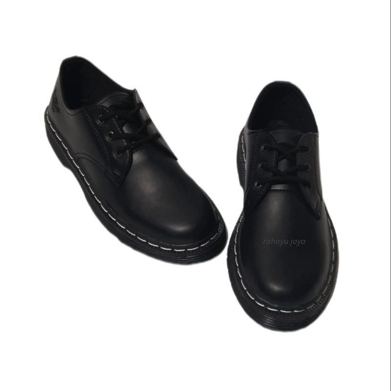 HOT SEPATU LOW BOOTS 3HOLE DOCKMART KASUAL PRIA DAN WANITA UNISEX DR MARTENS