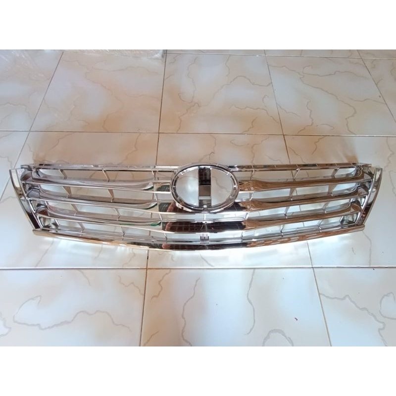 Grill Innova 2011 2012