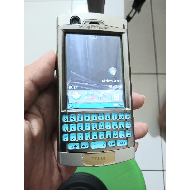 Sony Ericsson p990i PDA like Windows Jadul antik Langkah Original Prelove.