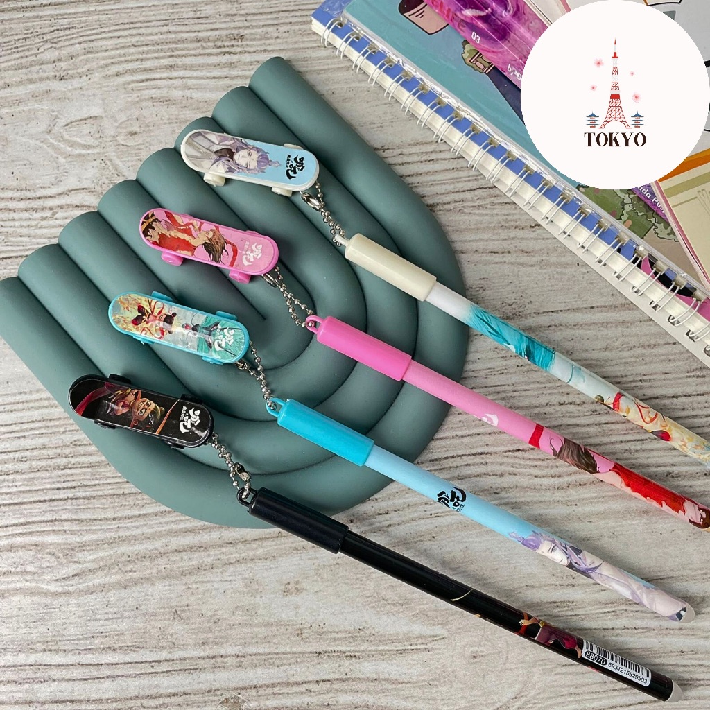 

Pulpen Gel Gantungan Skateboard Kecil Anime Api Tinta Hitam PG-1062 Stationery