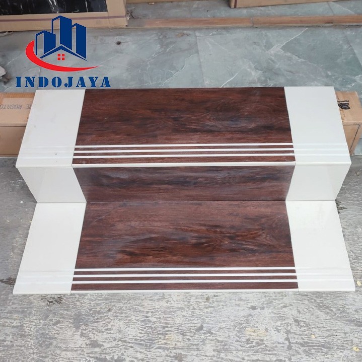 keramik tangga motif kayu kombinasi 30x80 30x90 list keramik custom ukuran