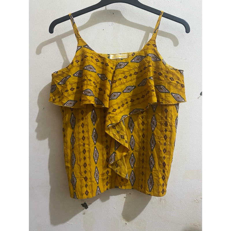 Preloved Tank Top Camisol Tank Top Renda Tanktop