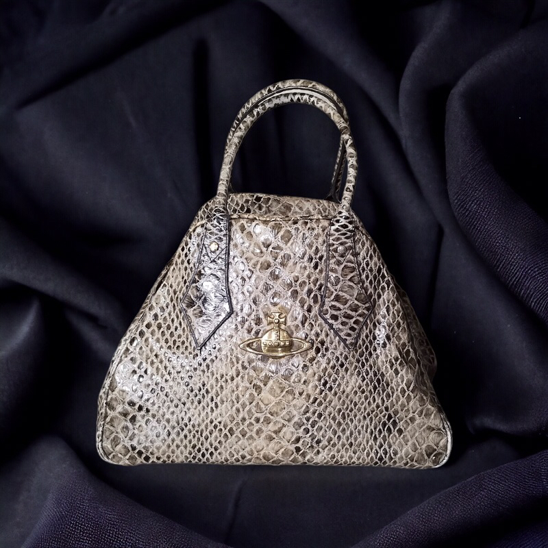 Tas Vivienne westwood croco leather shoulder bag