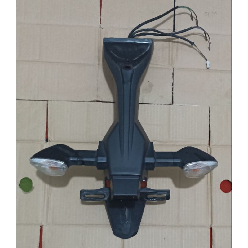 spakbor slebor blakang GSX 150 R fulset original bekas/scond