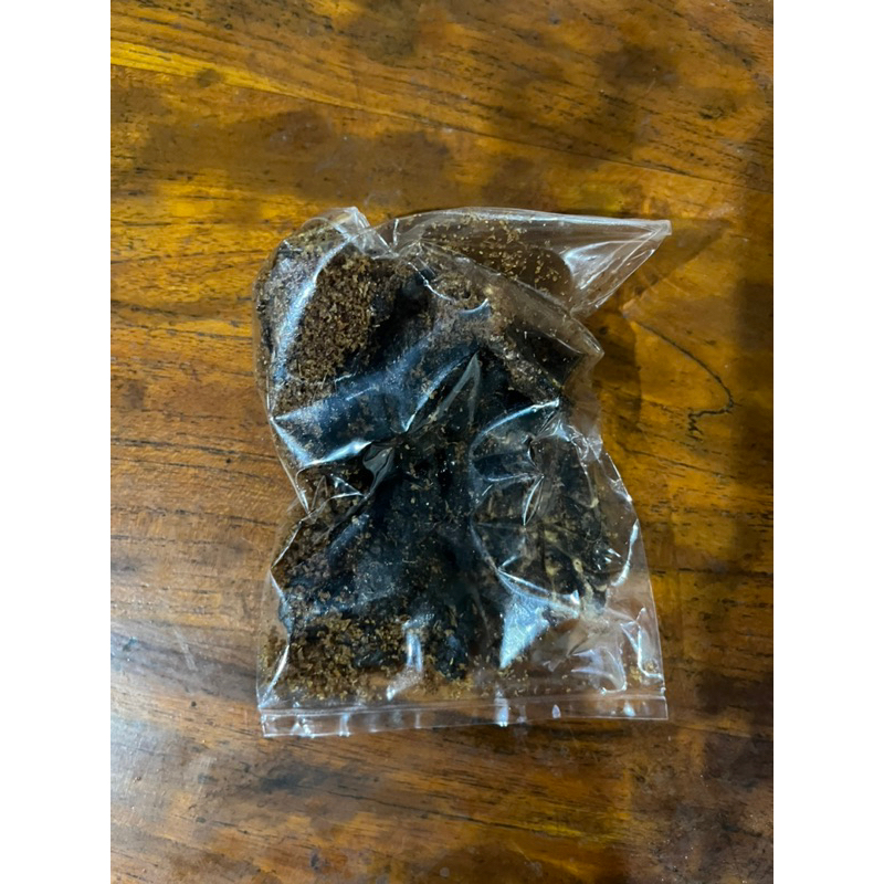 

Dendeng Paru Ajo Ali ukuran kecil dijamin gurih 100% paru asli lokal padang pariaman