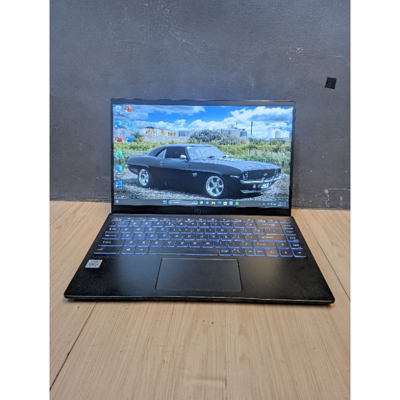 laptop second 4 jutaan MSI Modern 14 i3 gen 10