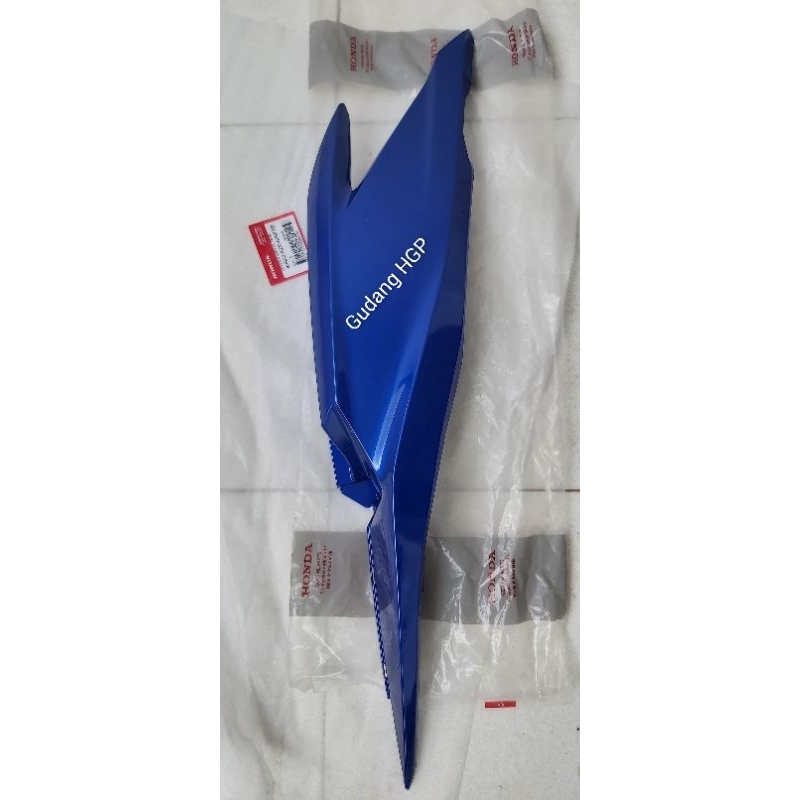 Cover Body R Pearl Blue Kanan Honda Vario 125 Old Bohlam 83500-KZR-600PTB Ori Honda Genuine Parts
