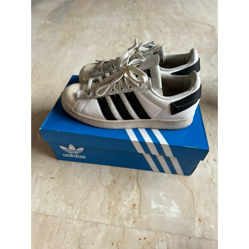 Adidas Superstar Parley