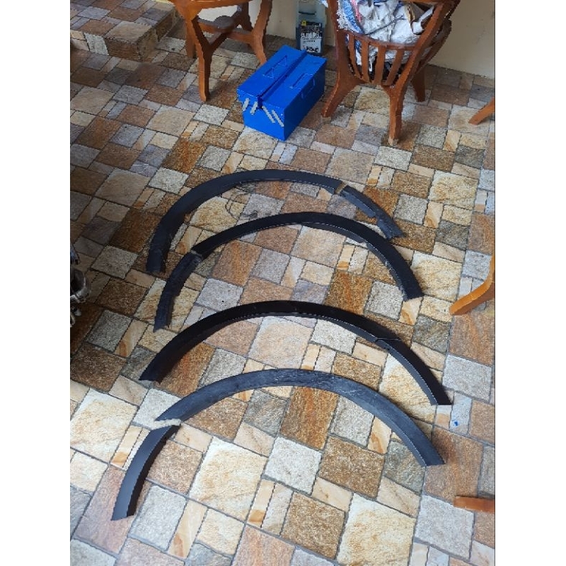 List Over Fender Toyota Innova Venturer