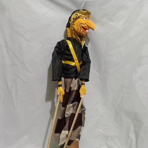 Dawala Wayang Golek Sunda Ukuran Jumbo Standat dimainkan Dalang