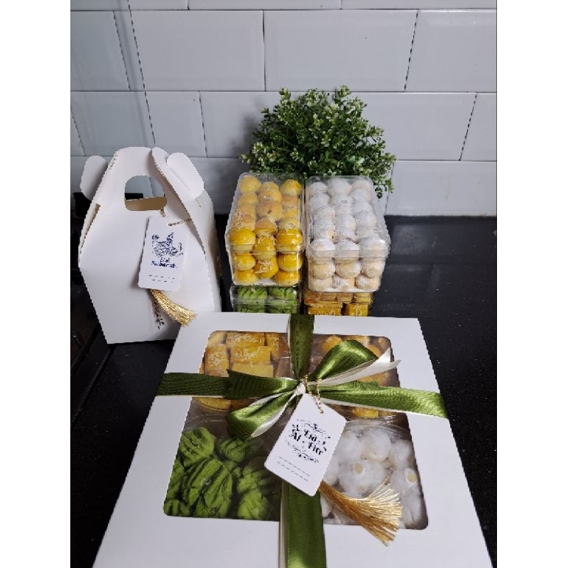

OPEN PO HAMPERS KUE KERING HOMEMADE LEBARAN IDUL FITRI