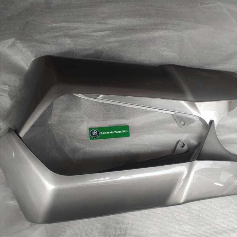 SAYAP LUAR KANAN KAZE R SILVER