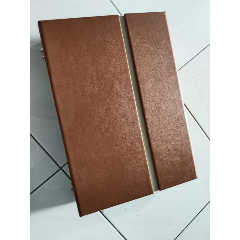 box album kolase (koper)