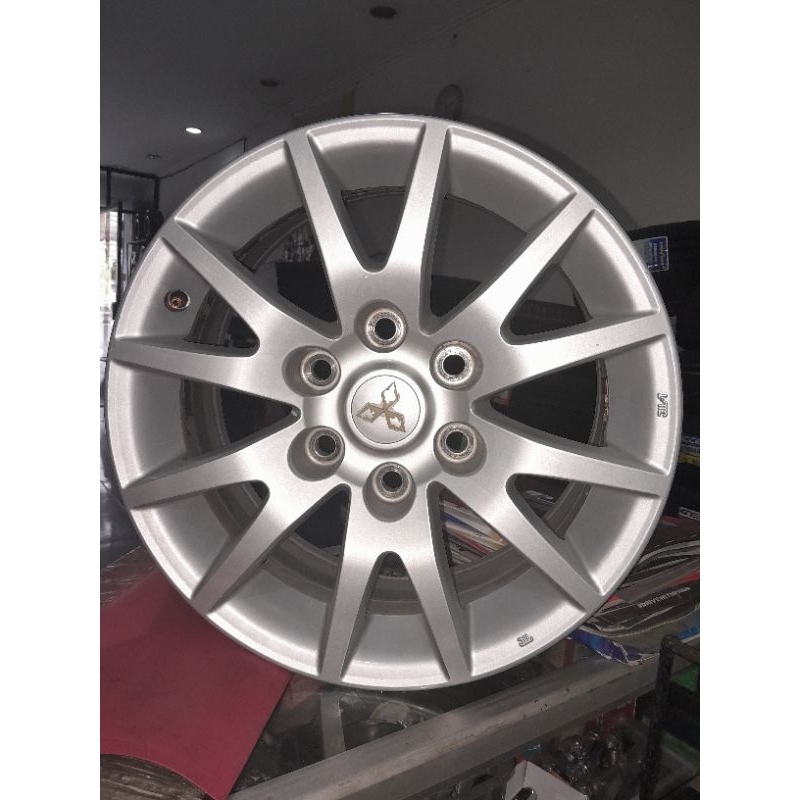 Velg Racing OEM Mitsubishi Pajero ring 17