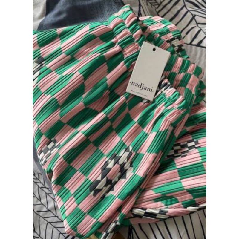 Nadjani hayka pleats pants frisa