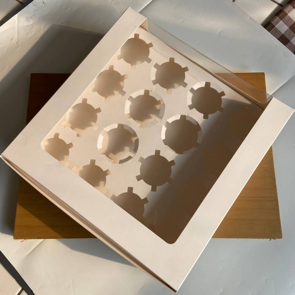 ( 5 PCS ) DUS/BOX/KOTAK CUPCAKE LUBANG/BOX CUP CAKE LUBANG ISI 16