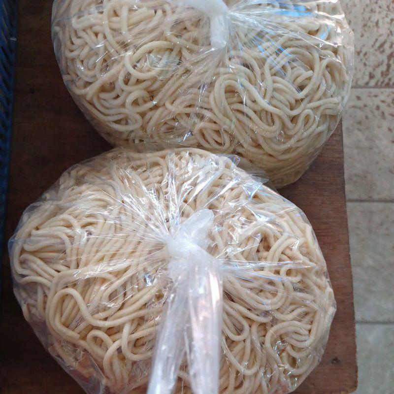

Mie Menado/Mie cakalang/mie basah