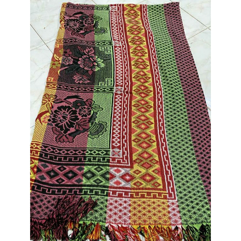 Hambal Rajut Pelangi