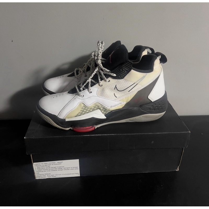 Sepatu Basket Nike Air Jordan Zoom 92 White Black Red Original Second Preloved Hoops