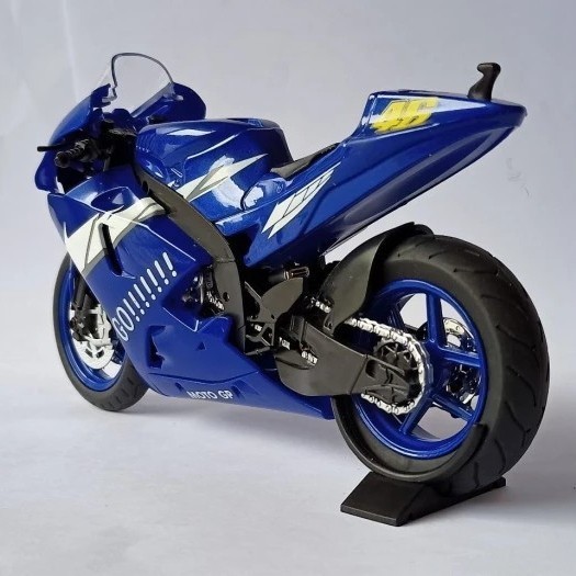 Diecast MotoGP 46 Valentino Rossi biru 1:12 miniatur motor sport mainan anak