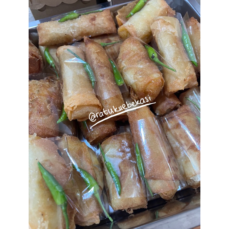 

Kue Risol Goreng / Kue Pasar Tradisional Bekasi