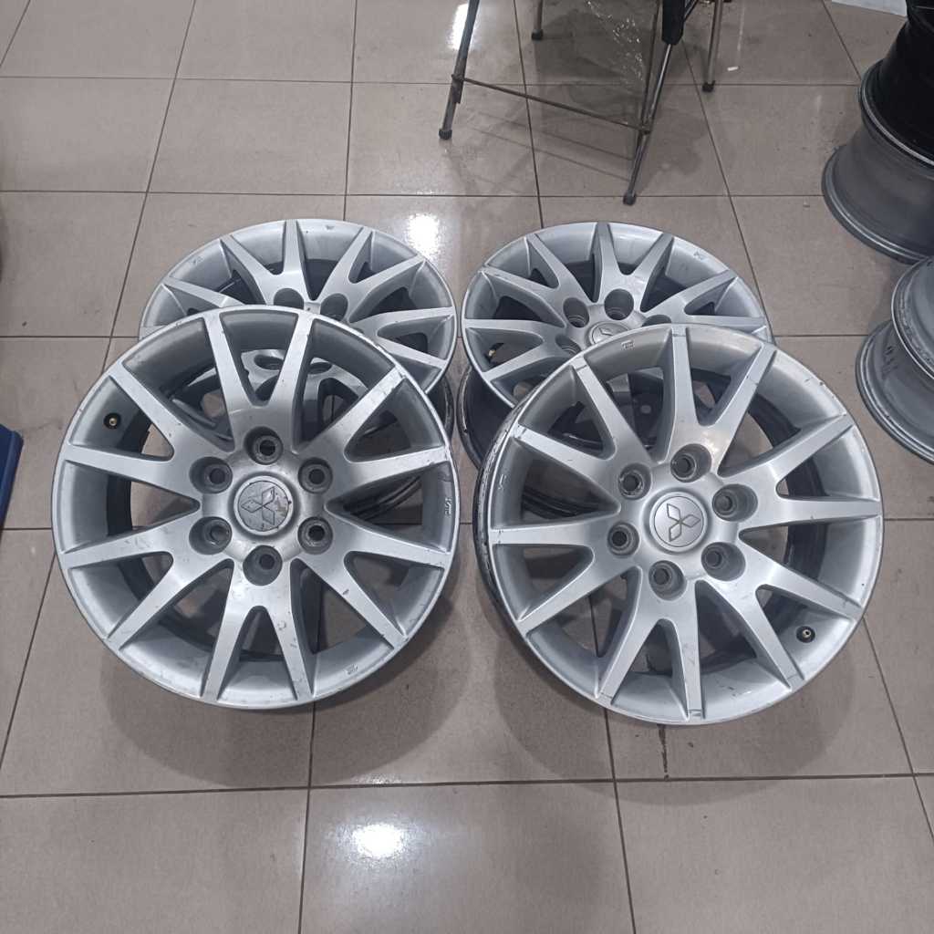 velg oem ring17 pcd 6x139 pelak copotan mitshubishi pajero r17 second murah
