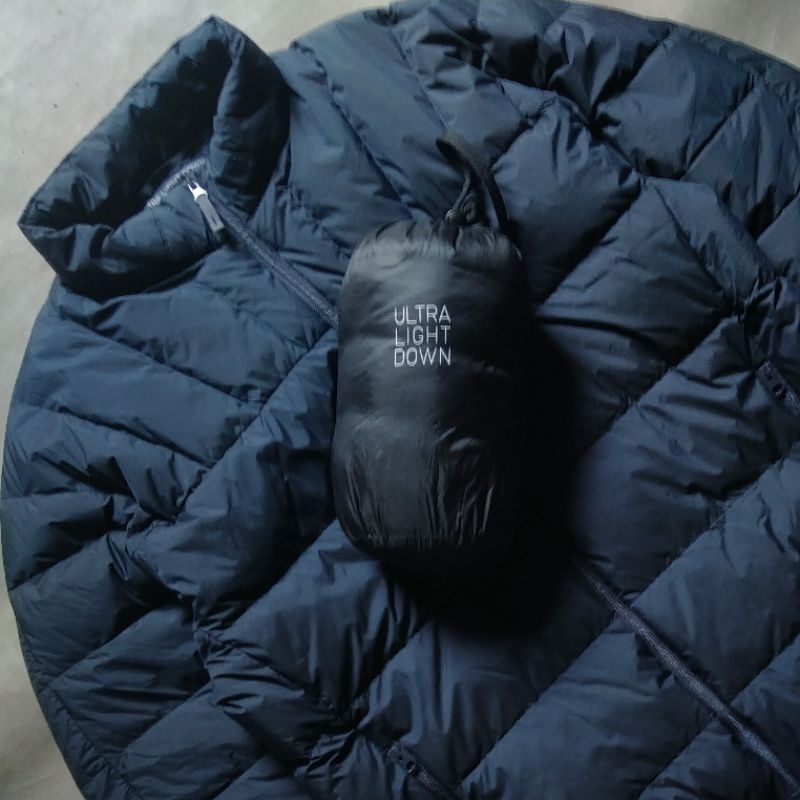 Jaket Bulu Angsa Uniqlo Ultralight 3D Cut Terbaru Navy
