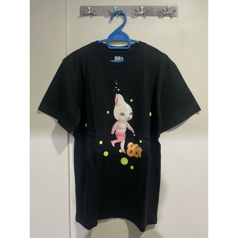 HITC - ROBY Walking Rabbit Tee T-Shirt Unisex - Black │ 88rising