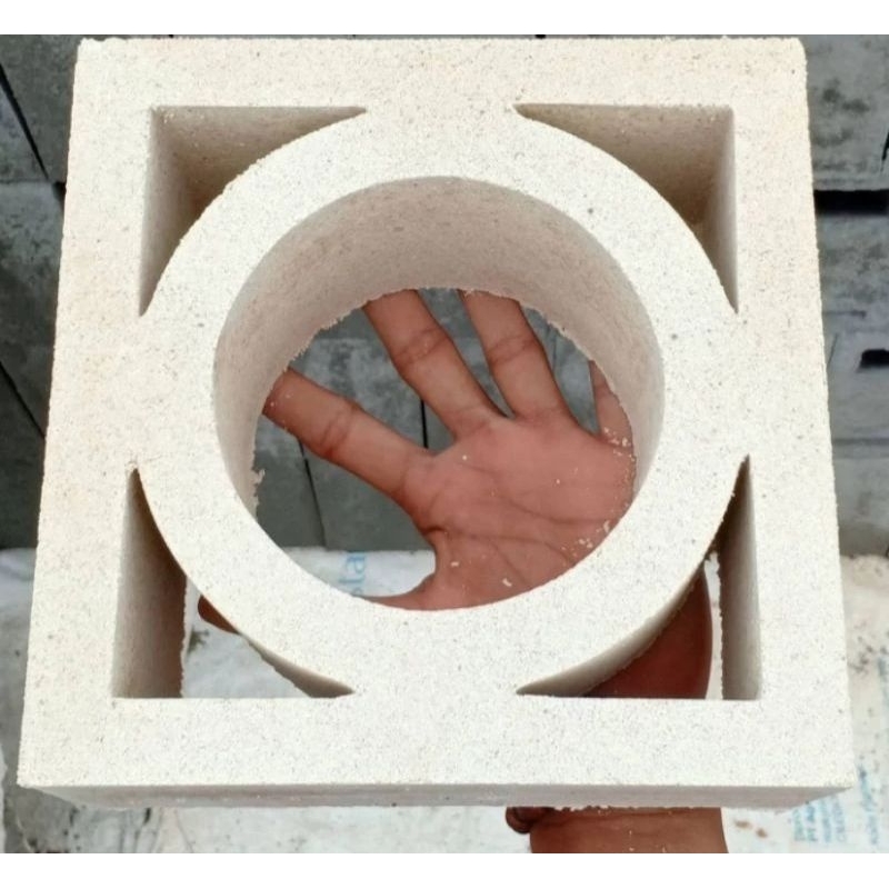 Roster motif hong/lingkaran bulat, Roster/loster beton minimalis untuk pagar/dinding aesthetic free 