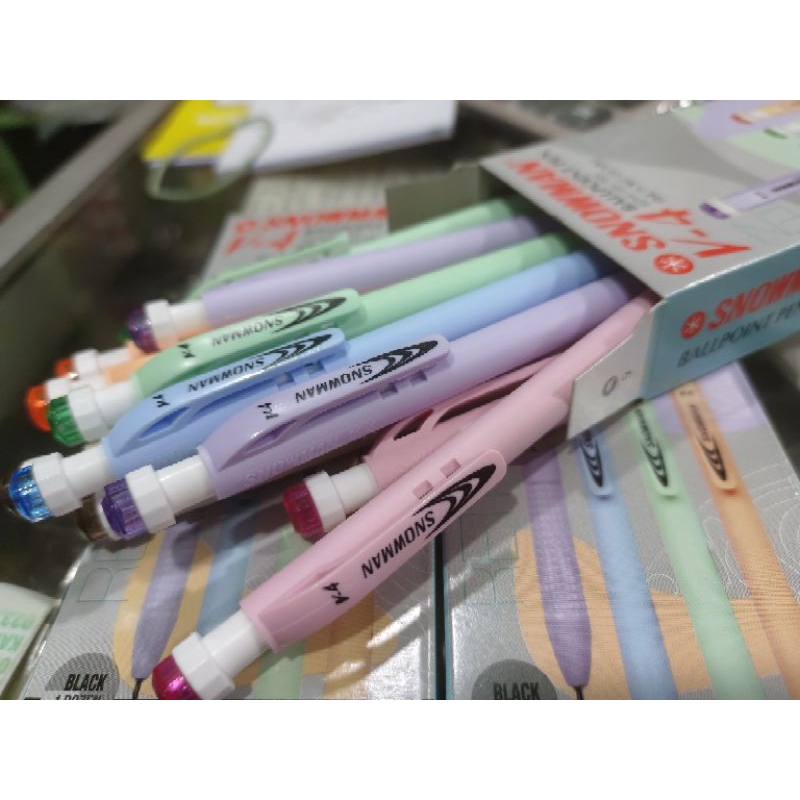 

PULPEN SNOWMAN V4 1 PAK ISI 12 PCS