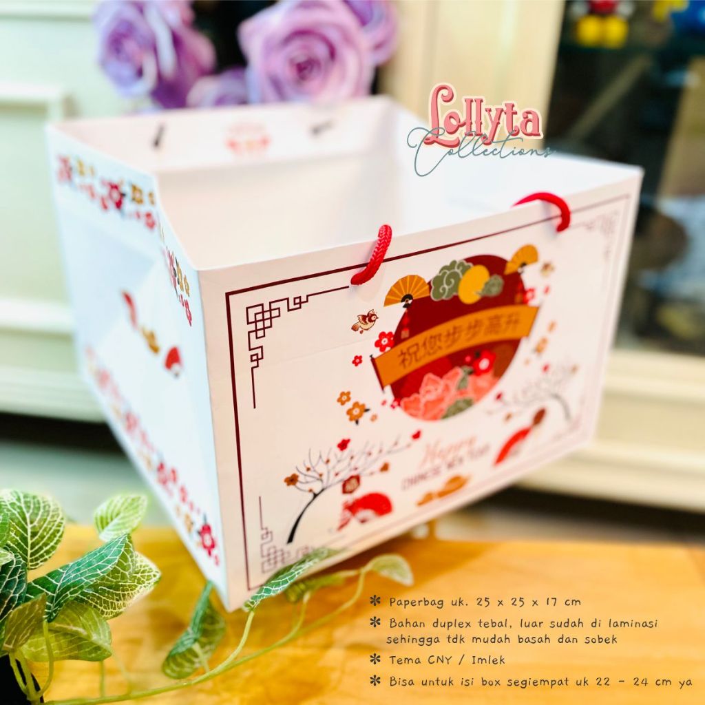 

Paperbag 25 x 25 x 17 cm CNY / IMLEK Mei Lie
