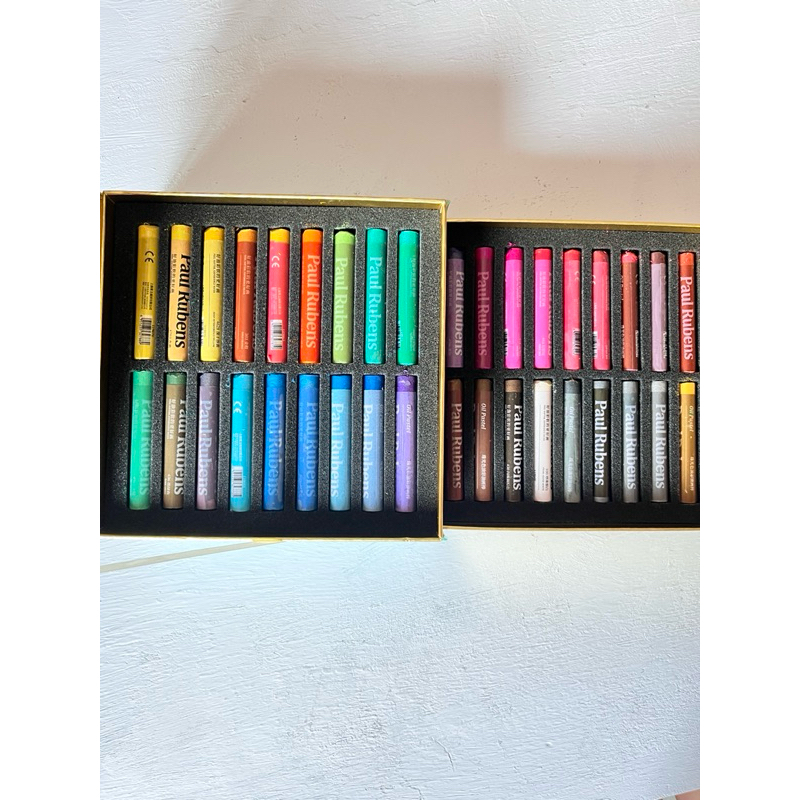 

Paul Rubens 36 Pearlecent [Preloved]