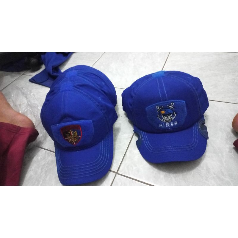 topi biru airud