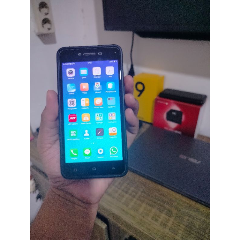 Oppo A37f 2/16 normal original batangan.Harga masih bisa Nego