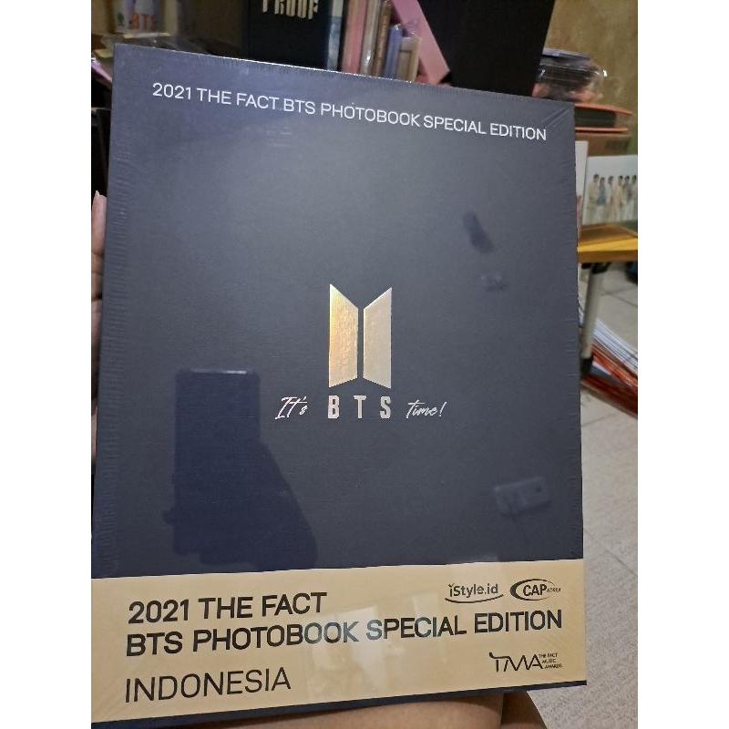 OFFICIAL SHARING THE FACT BTS PHOTOBOOK SPECIAL 2021