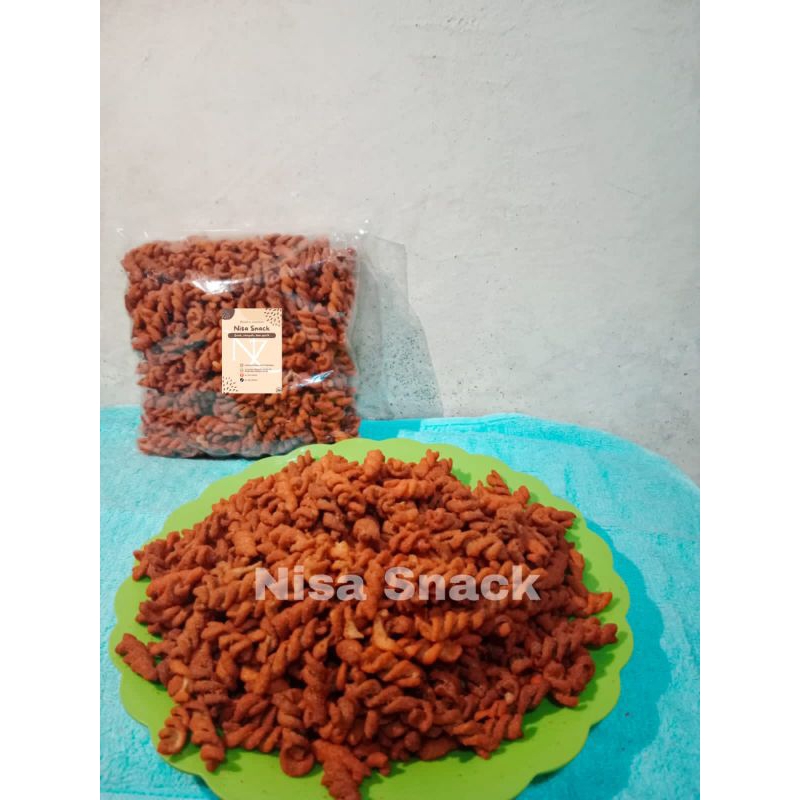 

Makaroni spiral/ ulir pedas renyah mantap berat 500 gram