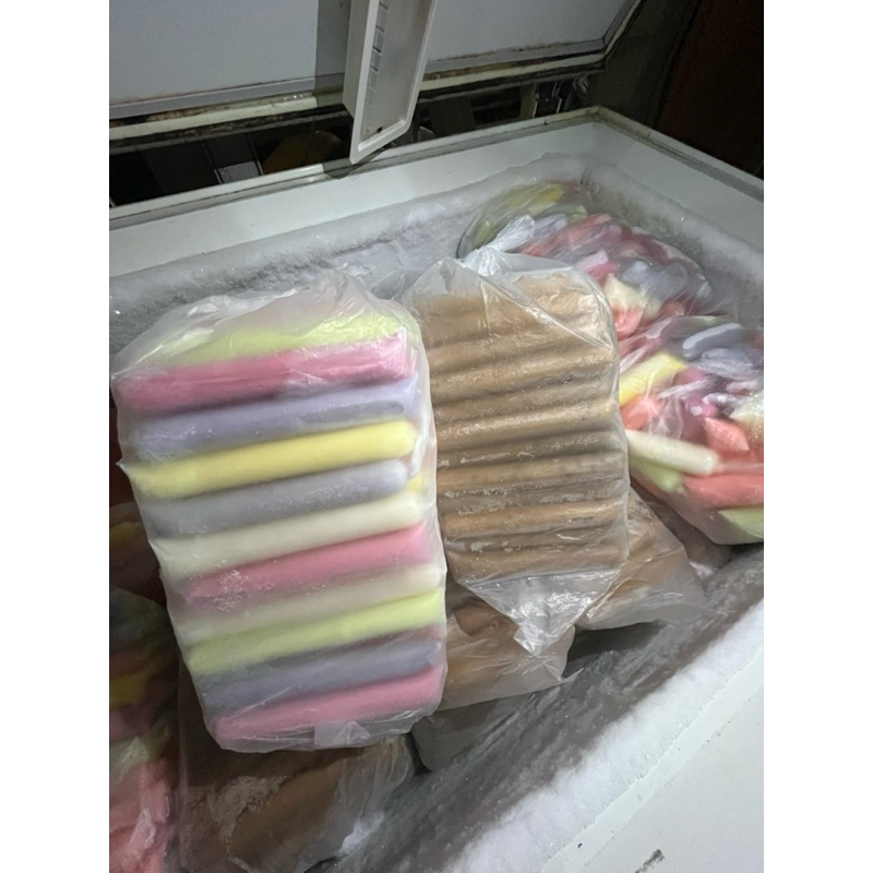 

Es Mambo / Es stik Youghurt dan Kacang Hijau