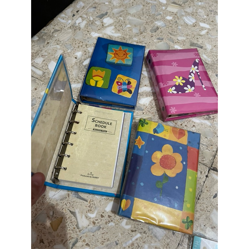 

Mini binder set 4 lucu