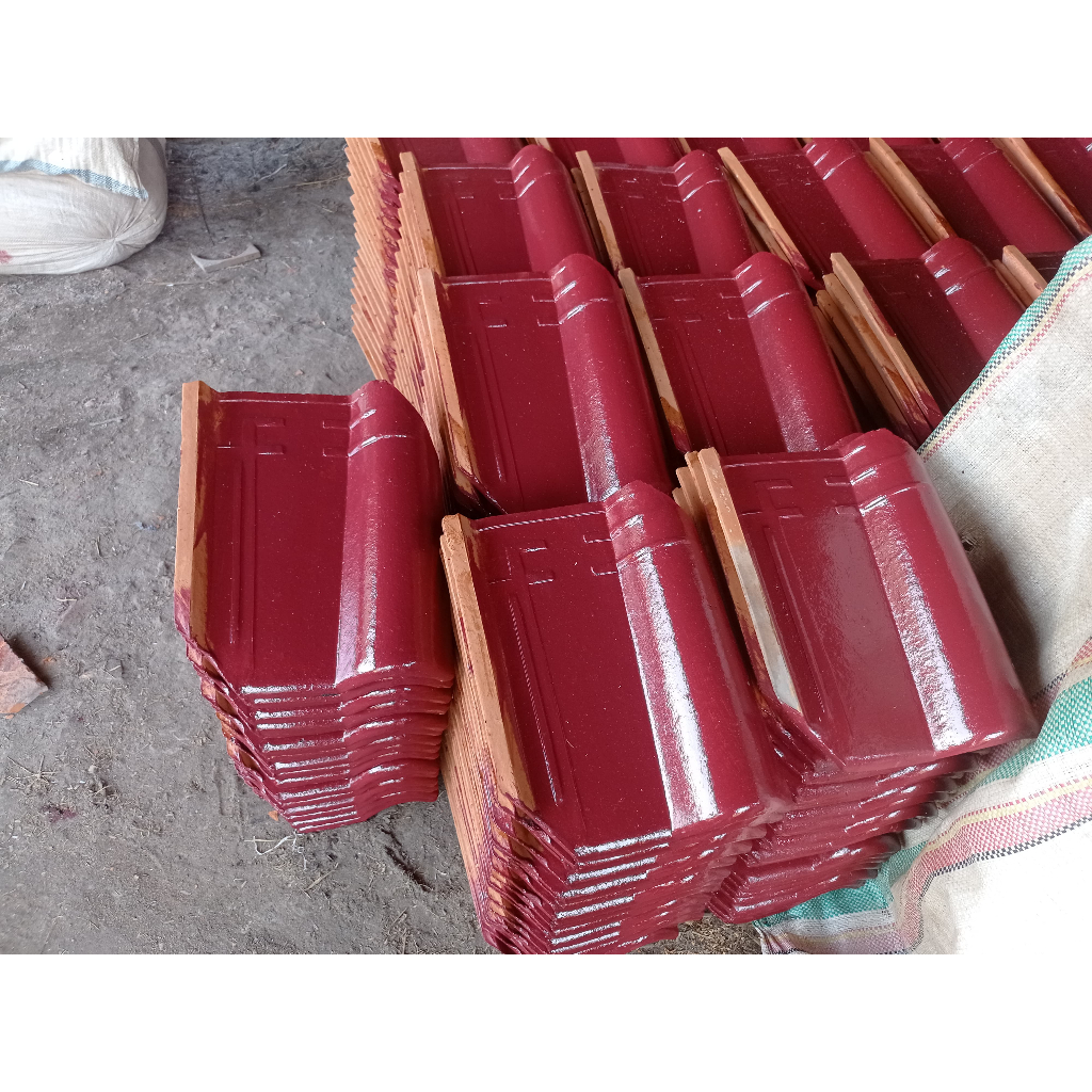 Genteng Mantili Cat Pernis Mengkilap