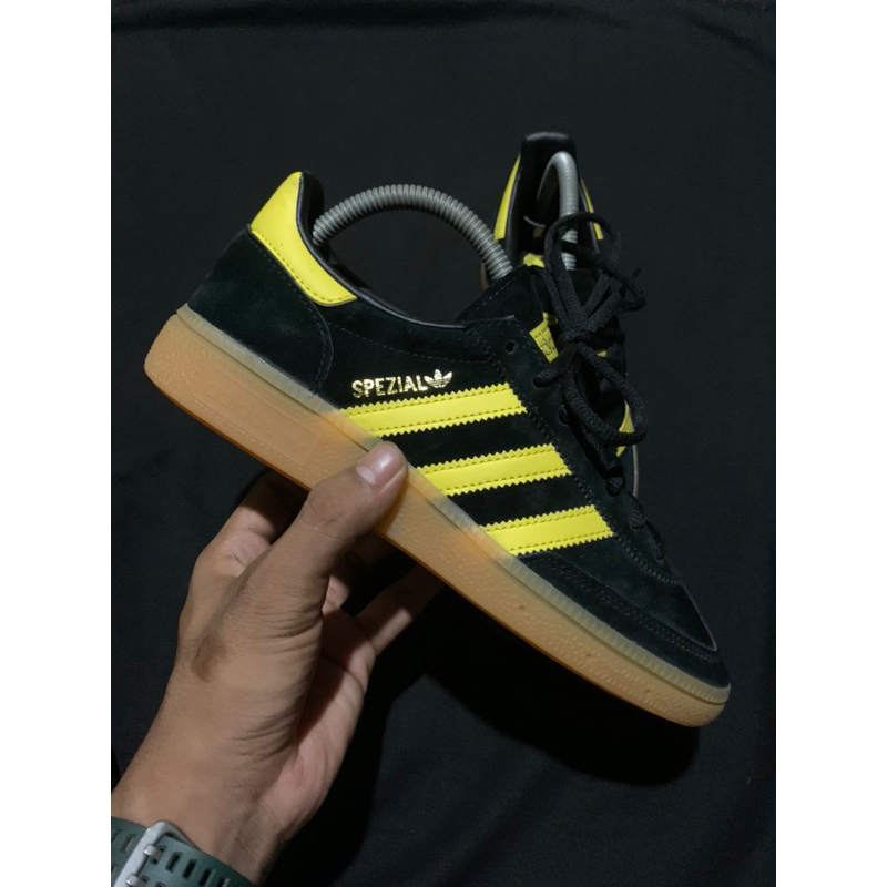 Adidas Spezial Black yellow