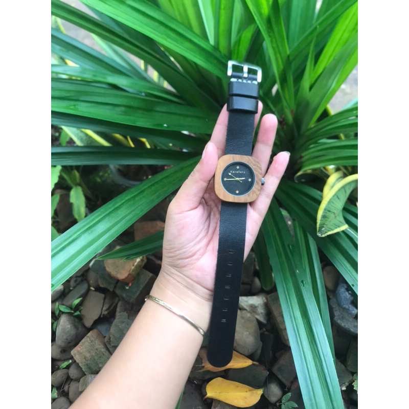 Jam tangan kayu unik pria wanita unisex