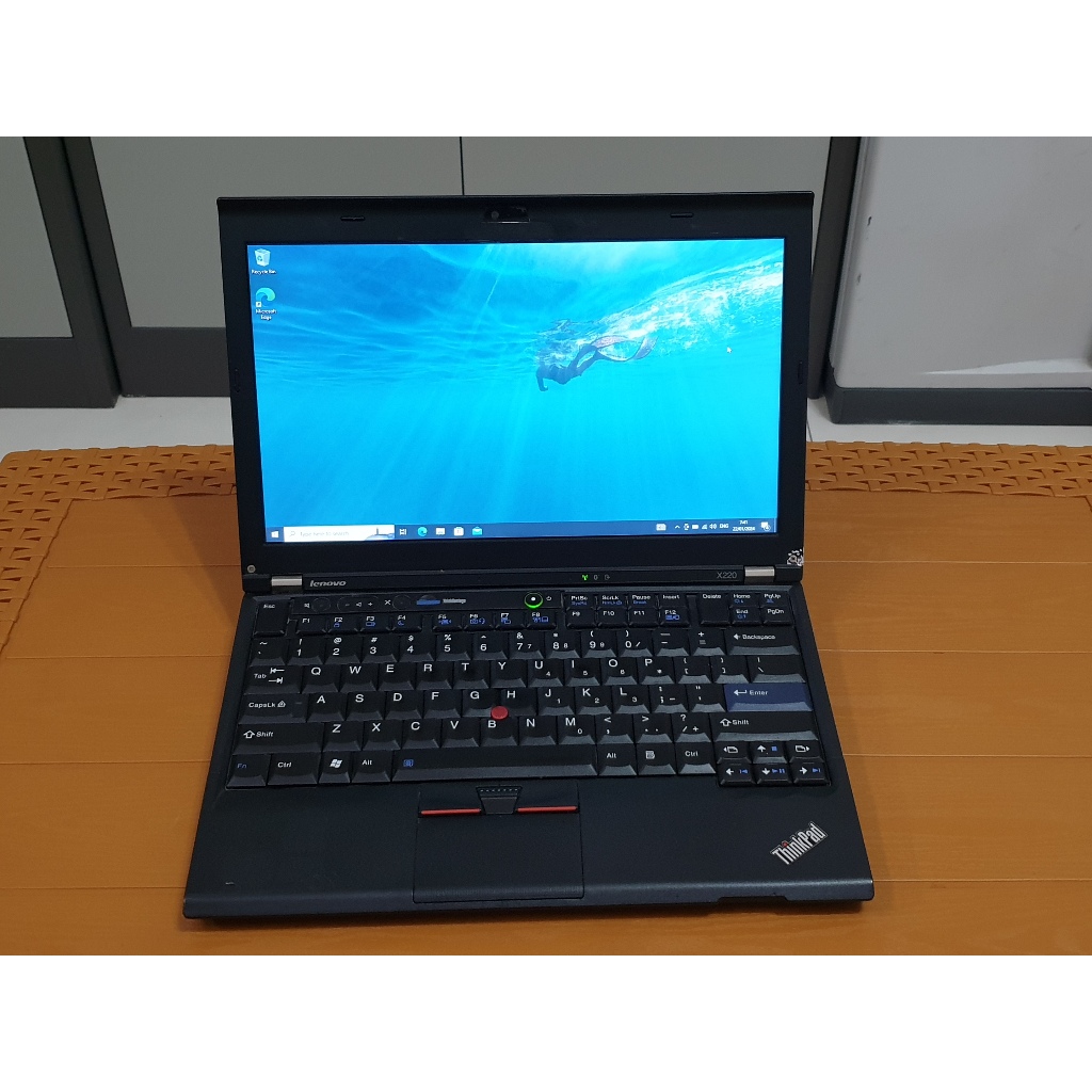 Lenovo Thinkpad Laptop X220 Core i5 Ram 4GB ssd 128GB Murah