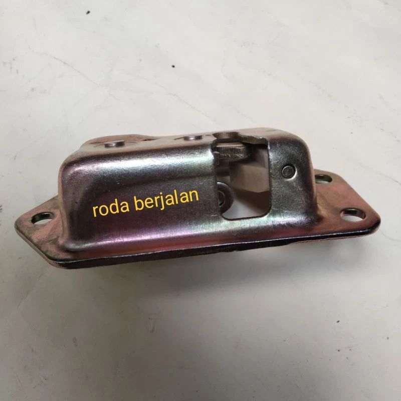 door lock bagasi belakang karoseri Zebra